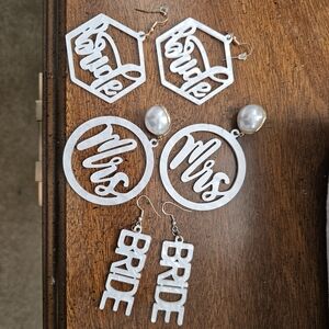 White Bride and Mrs Earrings Set
